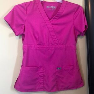 Women’s scrub top small